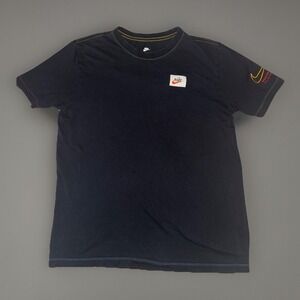 NIKE SPORTSWEAR‎ Black Tee Mens T-Shirt Medium DJ1393-010 First Use June 18.1971